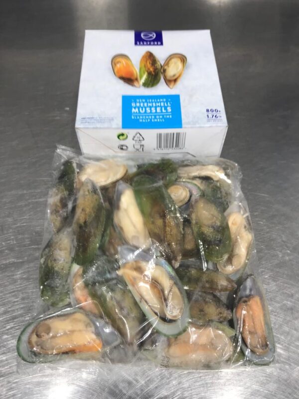 Greenshell mussels. One kilo, frozen. The best you can buy! At Peets Plaice in Southport.