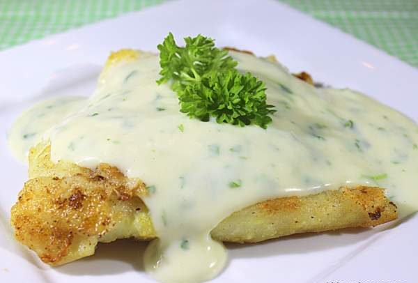 Baked Cod Loin with Parsley Sauce